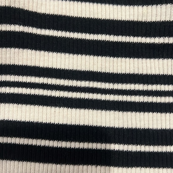 H&M BLACK AND WHITE STRIPED TANK - Picture 3 of 4